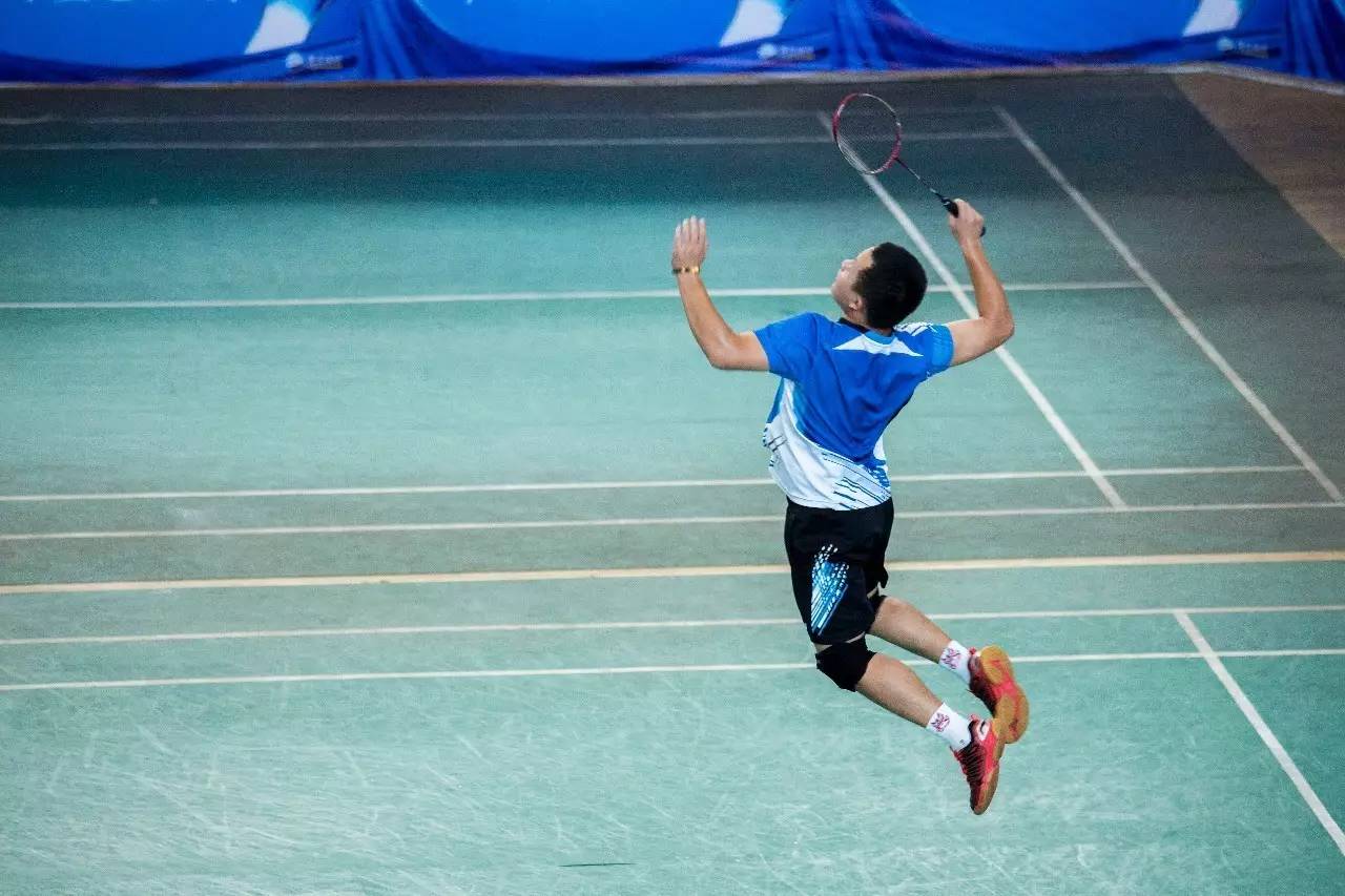 她在比赛中 她在比赛中